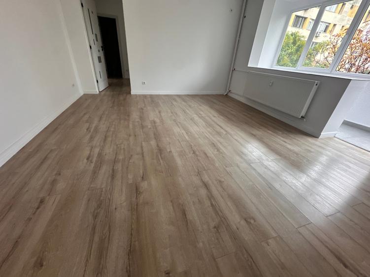 Lacul Tei. 3 camere renovat complet