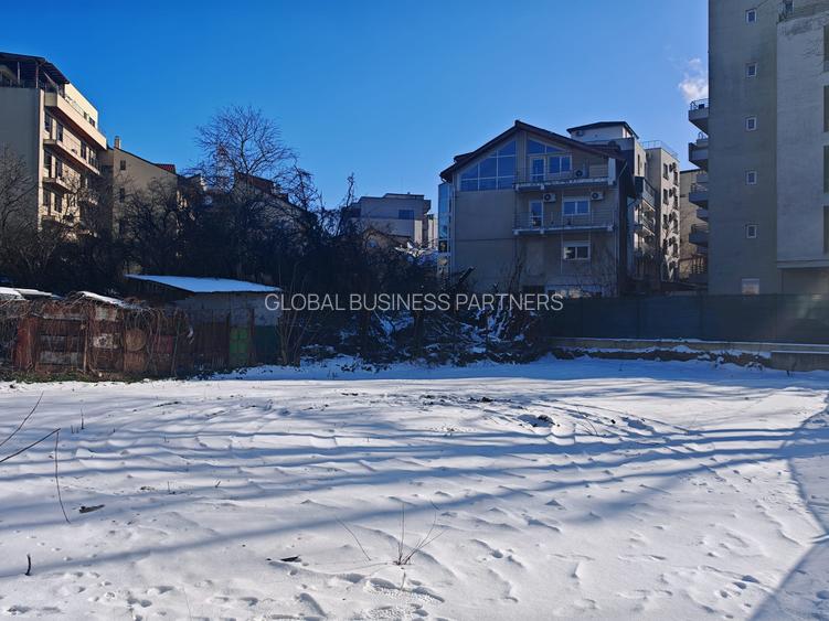 TEREN INTRAVILAN HERĂSTRĂU / STRADA BARAJUL ARGEȘ - 6