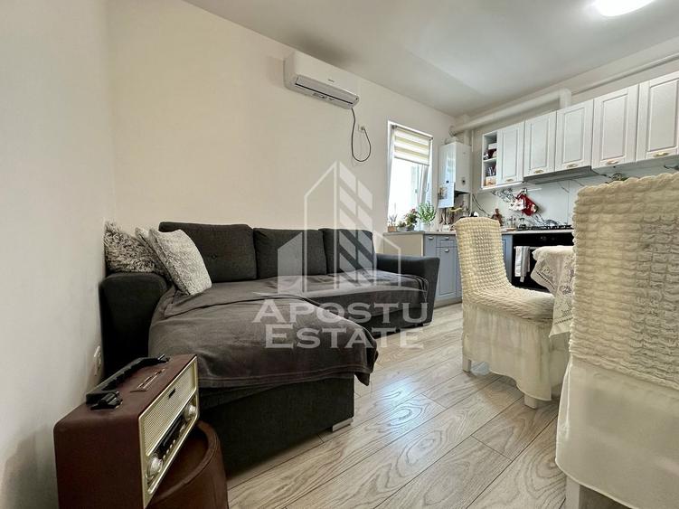 Apartament cu 3 camere de vanzare, mobilat, etajul 2, Giroc, Timis