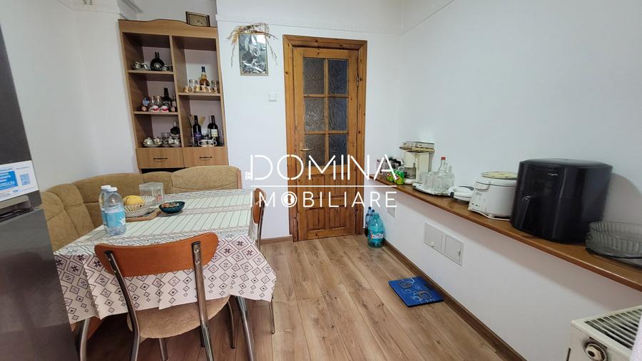 Vânzare apartament 2 camere, situat în zonă centrală, strada Cerna