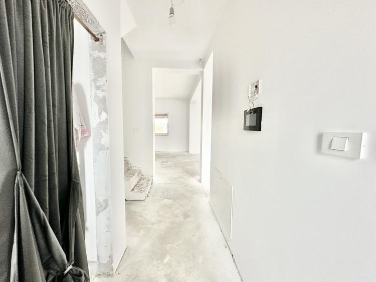 Duplex 4 camere - 2 bai - Teren 400 mp - Mosnita