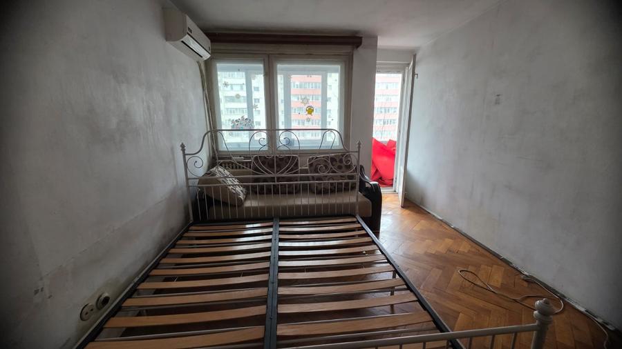 Ștefan cel Mare Metrou, Dinamo, 55mp, semidec .necesită renovare Cash