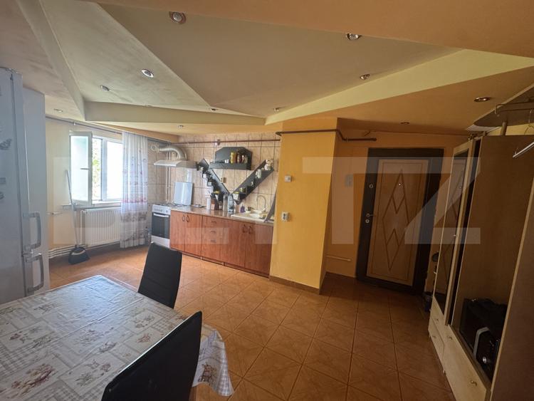 Apartament 3 camere, decomandat, 86 mp, zona George Enescu