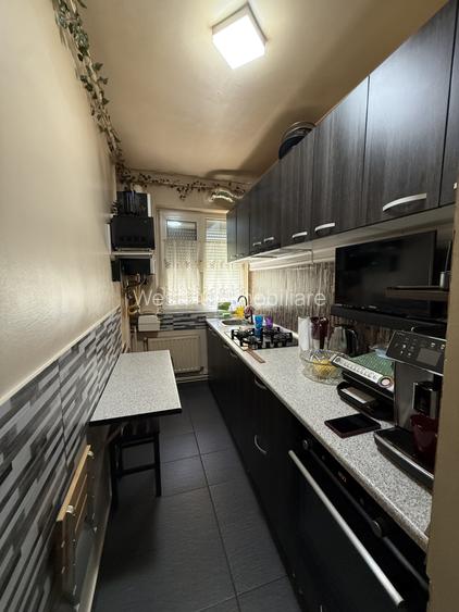 Apartament cu 2 camere, 39 mp utili + balcon, etaj 4/5 -  Dacia - 5