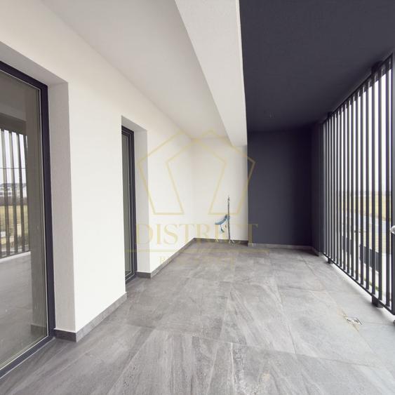 Com 0 | Duplex superb cu 5 camere despartit prin garaj | Dumbravita