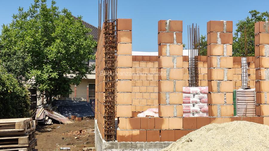 Casa individuala P+1+Pod | Curte proprie | Scoala la 1 minut/Petru Rares - 10