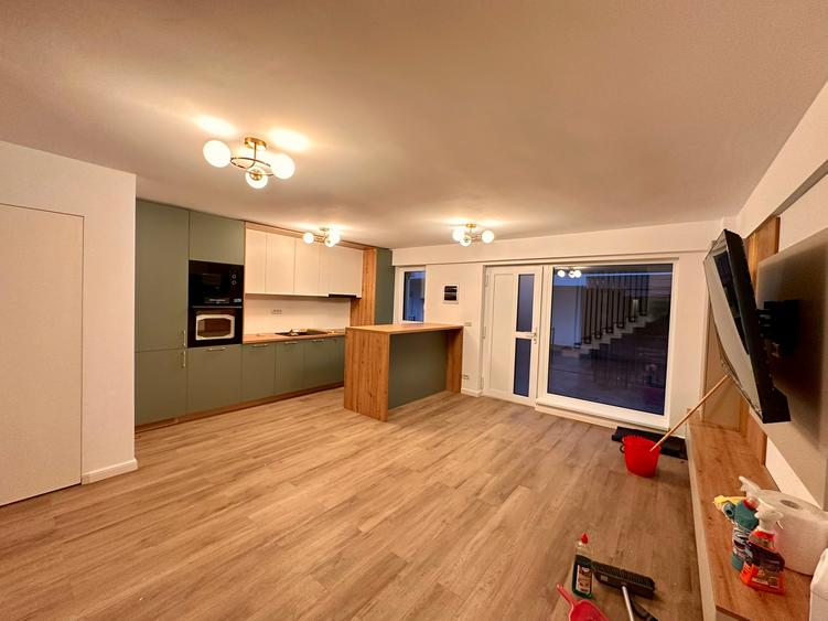 Apartament 3 camere D 2 bai Terasa Capat Pacurari