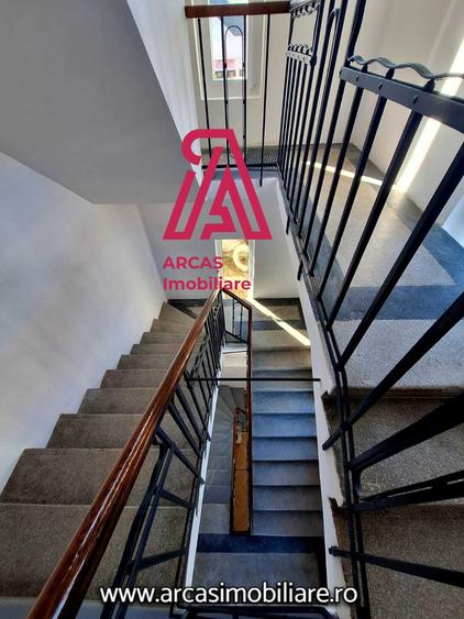 Vilă de prestigiu | 12 camere, 488 mp utili, teren 600 mp | Sibiu!