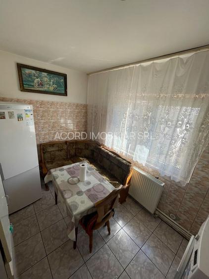 Garsoniera decomandata Zona Anda - 5