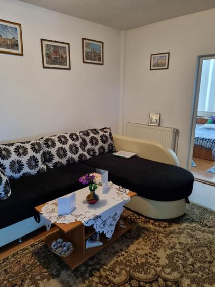 Apartament 3 camere decomandat, 68 mp ,zona 1 Mai ,Ciuperca.