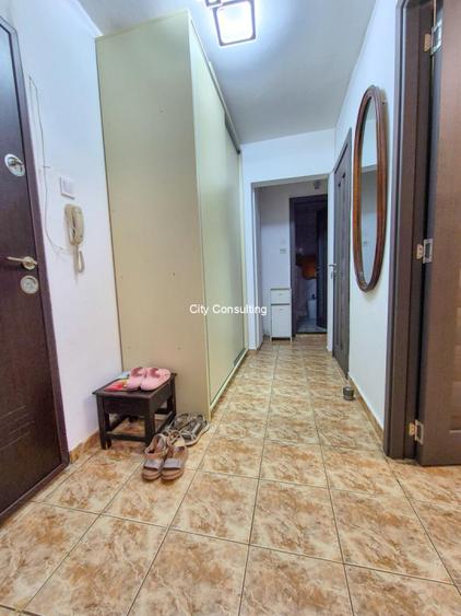 Vanzare apartament 2 camere Fizicienilor