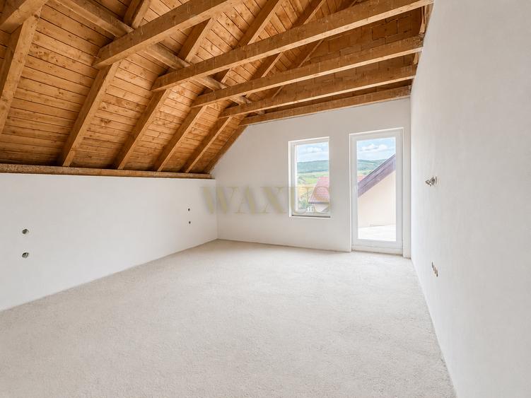 Casa Individuală cu Garaj - SU 220MP I ST 500MP - la Intrare in Chinteni