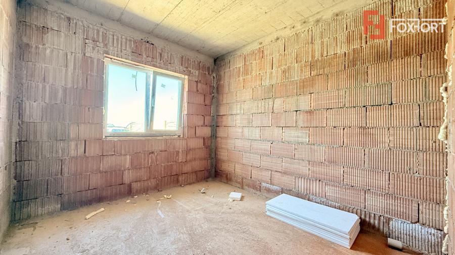 Duplex de vanzare, 3 camere - 2 bai, Urseni