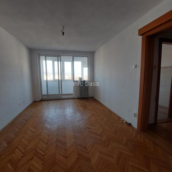 Vand 3 camere decomandat - 2