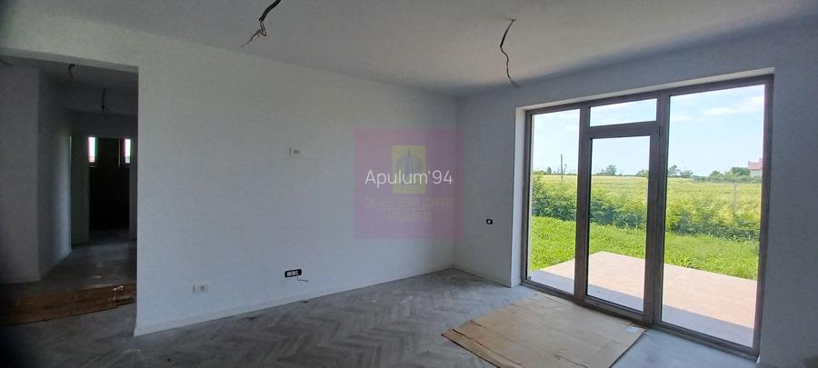 Gulia, casă nouă parter 4 camere, curte 514 mp - 10