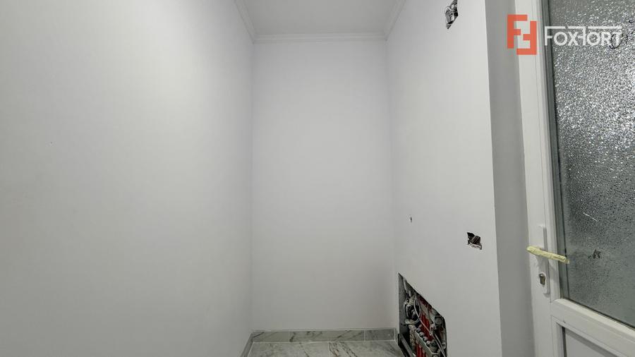 Duplex cu 4 camere, Parter + Mansarda, zona Sanandrei