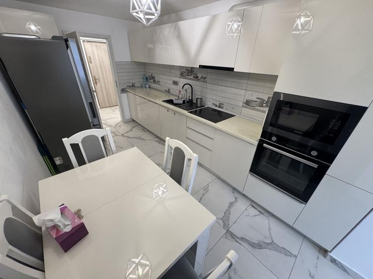 Apartament 3 camere zona Gara - Renovat Total cu Incalzire in Pardoseala
