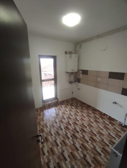 Apartament 2 camere decomandat, zona Brestei