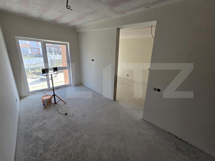 Apartament semifinisat, cu 2 camere, 44mp, balcon, in Apahida