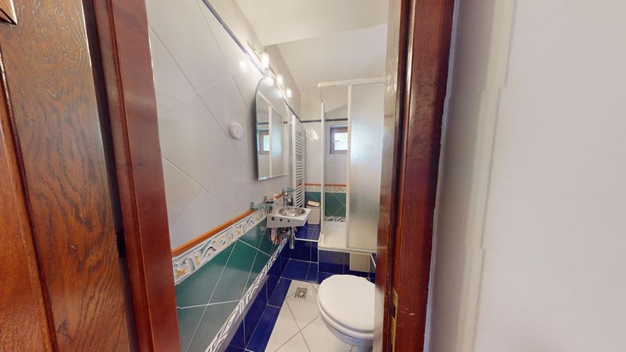 Casa individuala - 7 camere, 278 mp utili - Strand