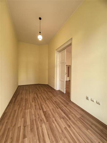 Apart 3 camere etaj 1 la KM 0 - Primaria Arad