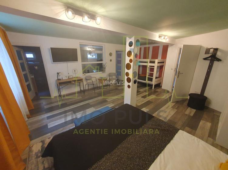 Casa + 5 apartamente + spatiu de inchiriat + parcari. Pretabil locuit + afacere - 3