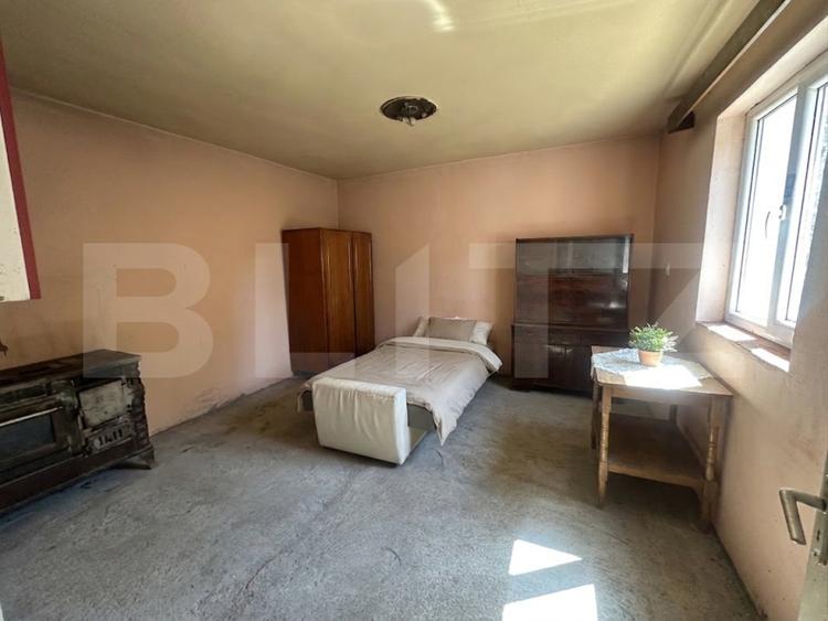 Casa plan parter 74 mp utili , 1500 mp teren,zona Lucian Blaga