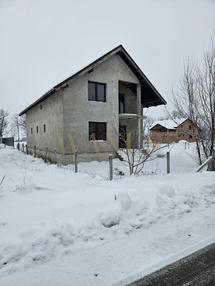 Casă semifinisată P+E de vânzare – Beclean, cartier Podirei, lângă Băile Figa