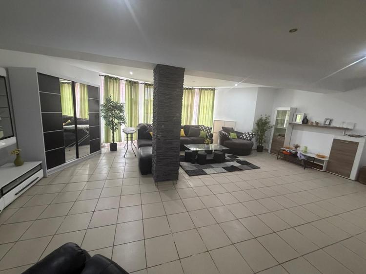 Casa de vanazre, 120 mp, teren 2900 mp, zona Butoiești