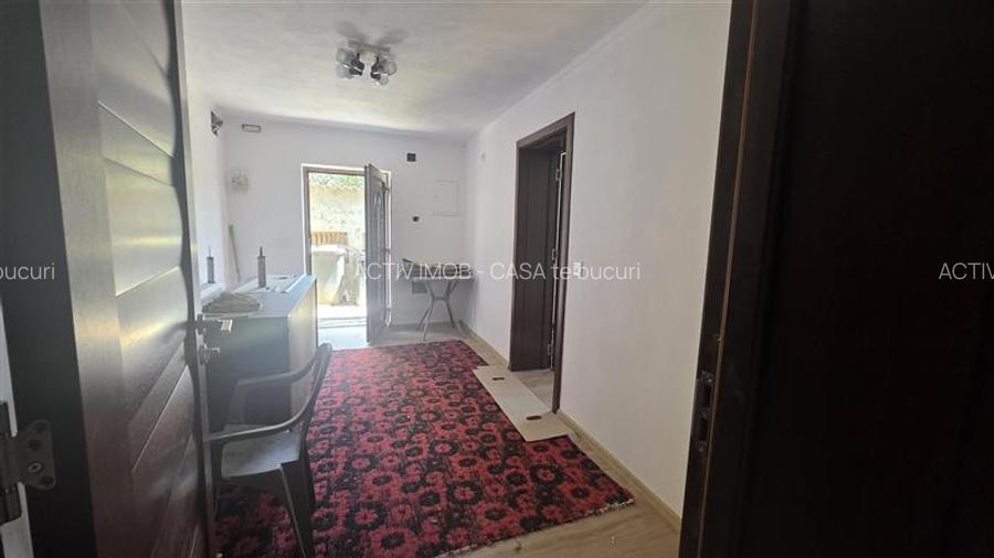 Casa P+M, teren 341 mp, pretabila - clinica, birouri, locuinta - Medicina - 13