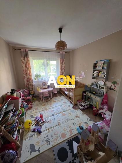 Apartament 4 Camere, | Decomandat | Zona Ampoi 3 - 11