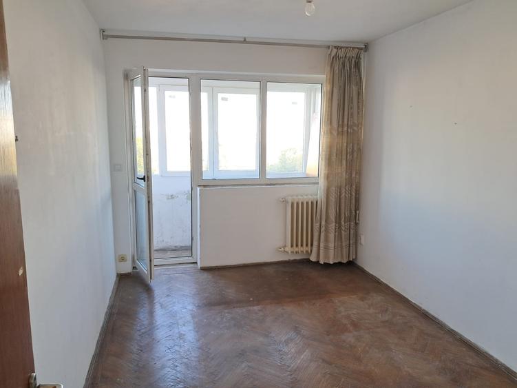 Vanzare apartament 3 camere, Drumul Taberei - Romancierilor