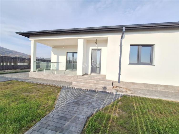 Casa parter, 72 mp, teren 270 mp, 3 camere, zona Hemeius - 24