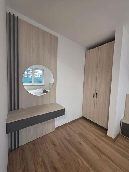 Apartament 2 camere, Tractoru, zona Coresi