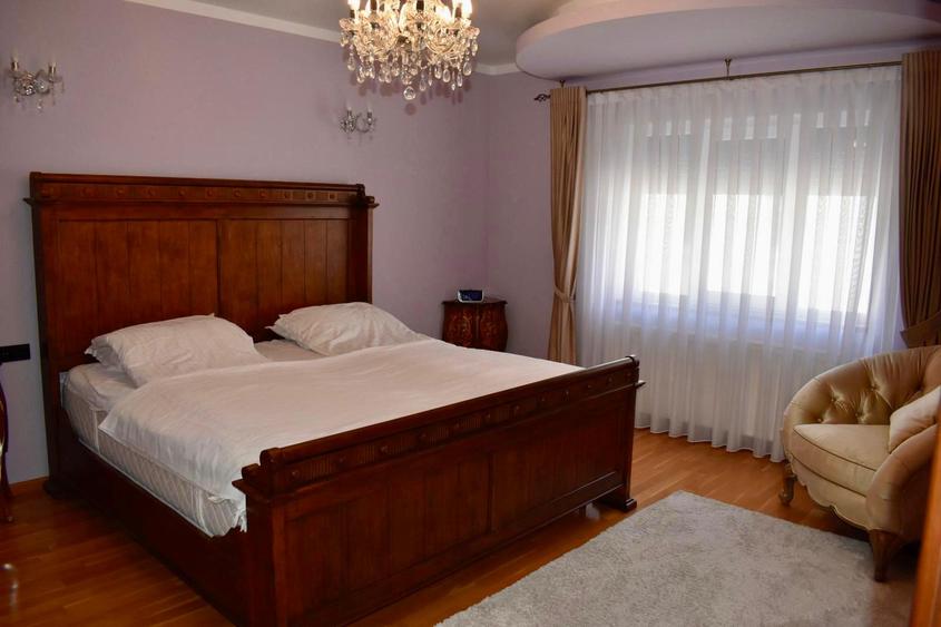 |De inchiriat Vila 9 camere|Complet mobilat si utilat
