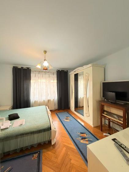 Vilă Spațioasă cu 5 Camere - 360.000 euro- Zona Girocului
