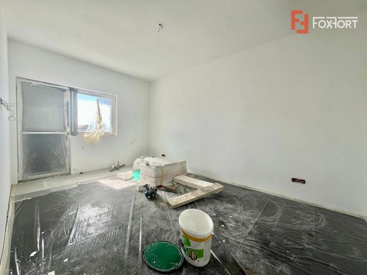 Duplex de vanzare cu 3 camere si 3 bai, Mosnita Noua