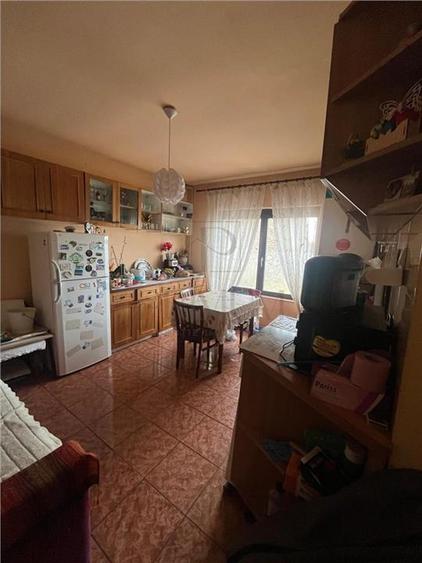 DAMBOVITA - CLADIRE P+2 - SAD + REZIDENTIAL - IDEAL INVESTITIE - MULTIPLE UTILIZ