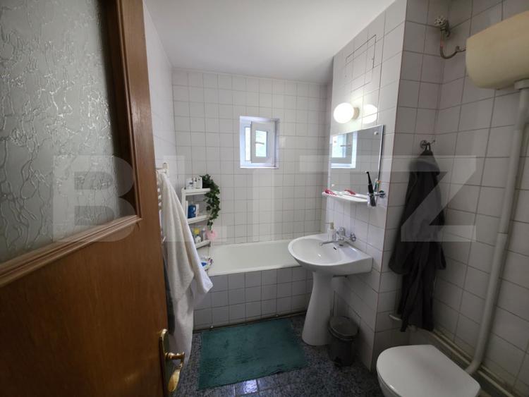 Apartament 3 camere decomandate, et. 3, Rovine, Il Padrino
