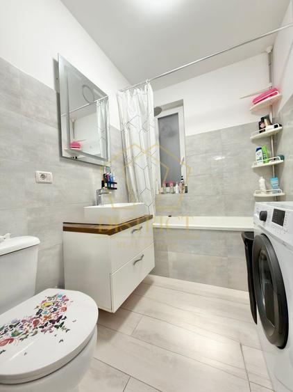 Apartament cu 3 camere, dressing si debara mobilat la etaj intermediar in Giroc.