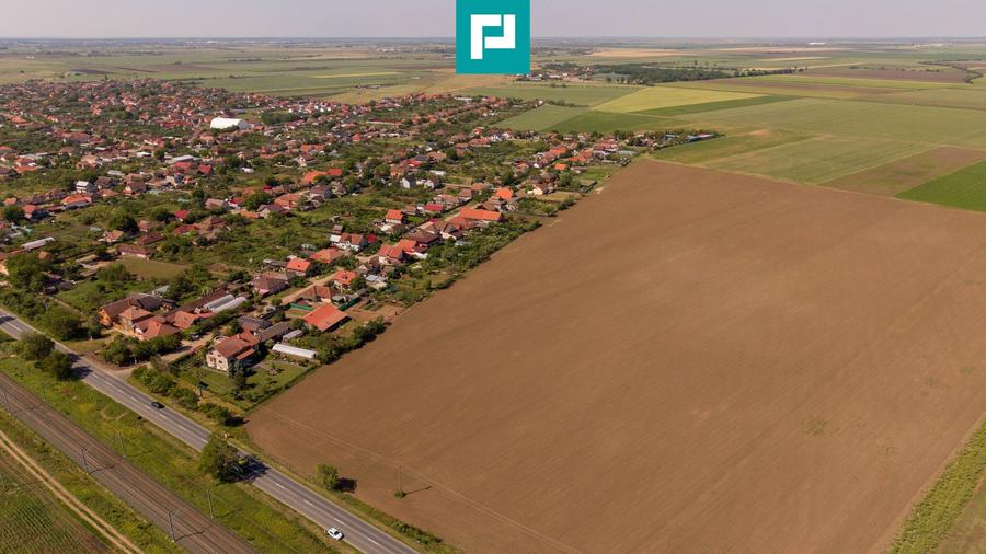 Teren extravilan de 28500 mp lângă Șofronea