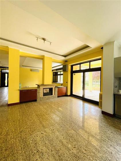 VANZARE VILA 8 CAMERE 652 mp teren zona Sisesti Sector 1