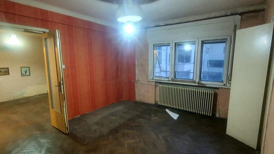 REA1027589 Unirii l Apartament 3 camere l Etaj 2