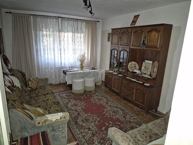 Apartament 2 camere, decomandat, George Enescu