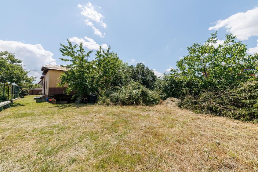 Casa cu teren - Prundu-Ideala pentru locuit sau dezvoltare imobiliara