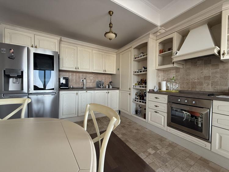 Apartament 3 camere Mamaia - Navodari - vedere la mare