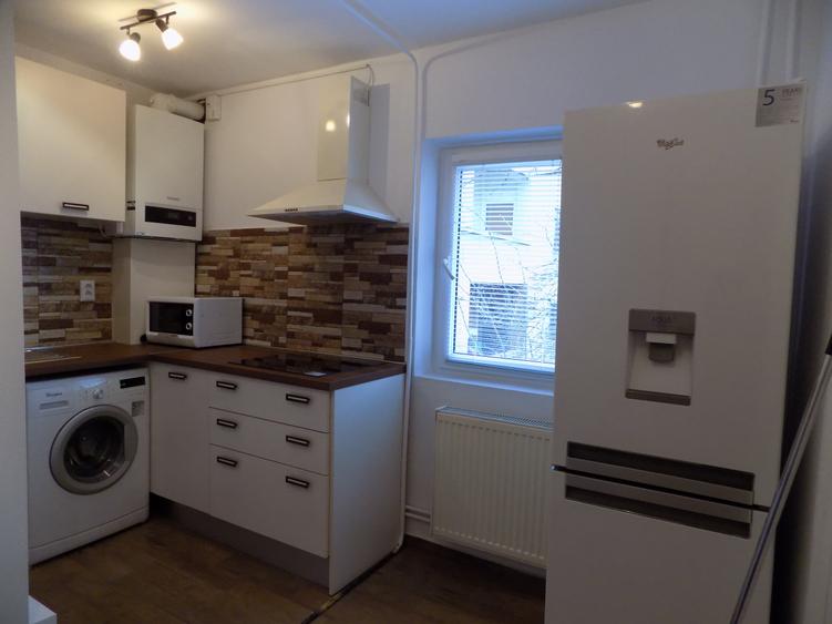 Apartament 1 camera, BALCON, centrala proprie , deosebit Complex Studentesc