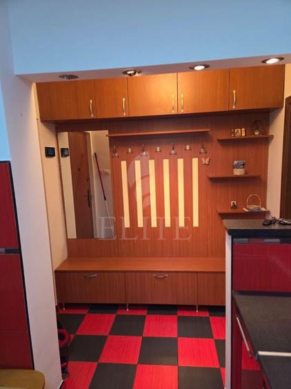 Apartament 3 camere în zona COMPLEX BIG