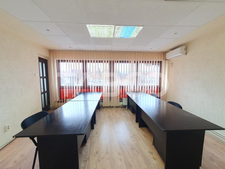 Spatiu comercial decomandat pretabil si pentru birouri 268 mpu Sibiu - 21
