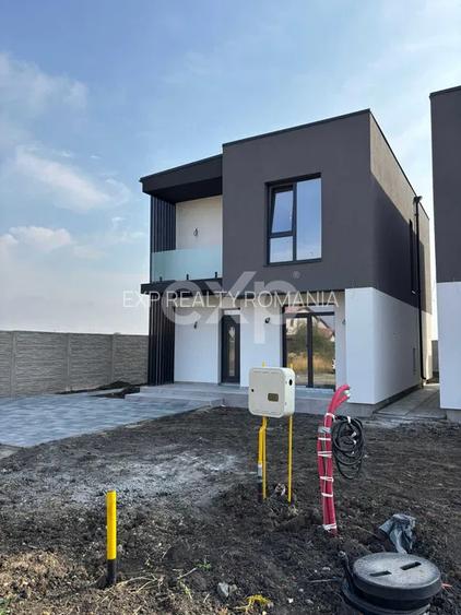 Casă Modernă P+1E în Săcălaz | Lângă Cartierul Primăverii